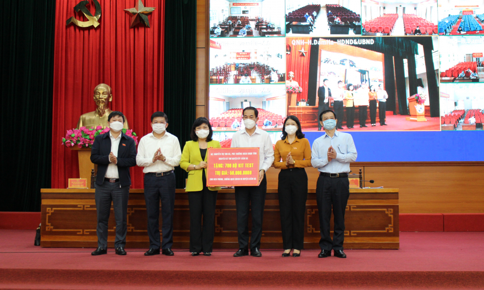Đại biểu Quốc hội và Đại biểu HĐND tỉnh tiếp xúc cử tri huyện Đầm Hà