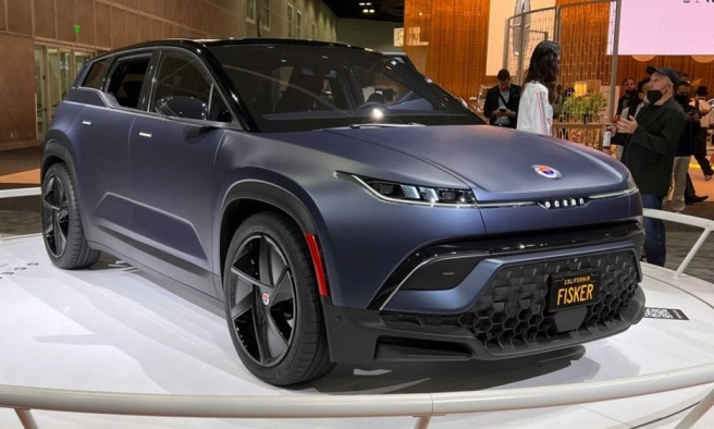 Mẫu ô tô giá ngang Toyota Corolla Cross 2021 ra mắt, gây sốt với thiết kế đẹp không tì vết