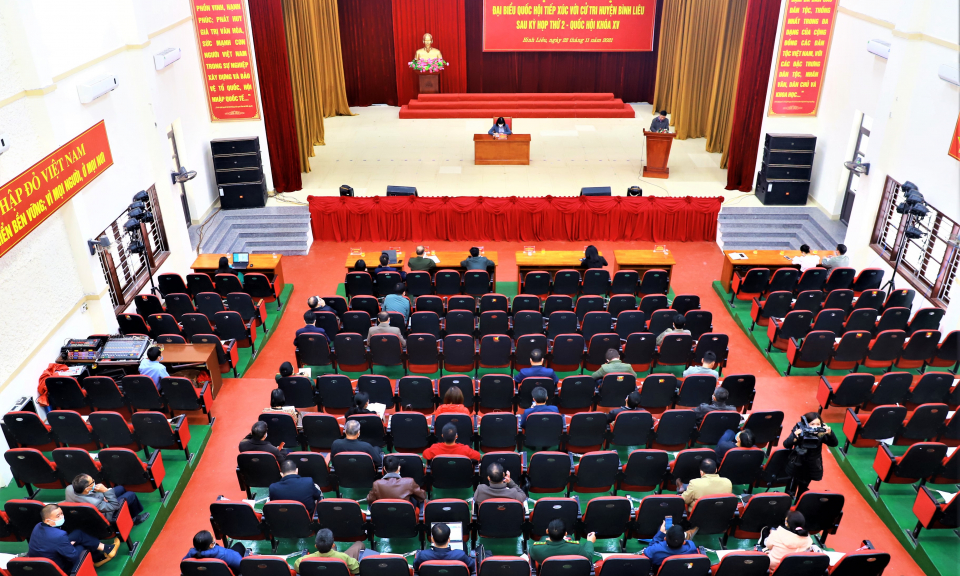 Đại biểu Quốc hội tỉnh Quảng Ninh tiếp xúc cử tri huyện Bình Liêu