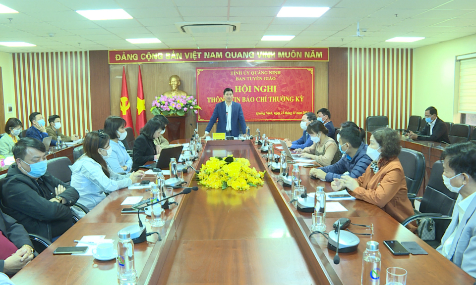 Hội nghị thông tin báo chí thường kỳ 
