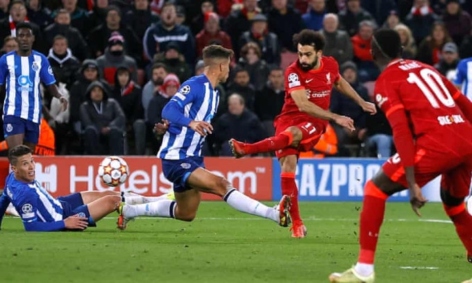 Liverpool thắng trận thứ năm ở Champions League