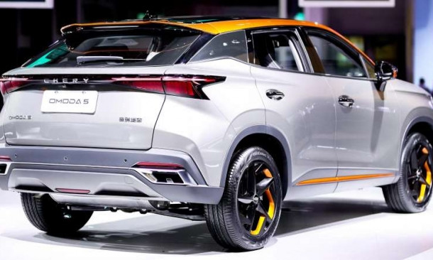 Honda HR-V 2022 'điêu đứng' trước đối thủ mới, rục rịch về đại lý với thiết kế đẹp không tì vết