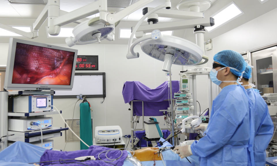 Bệnh viện Đa khoa tỉnh Quảng Ninh: Ứng dụng công nghệ cao 4.0 trong phẫu thuật