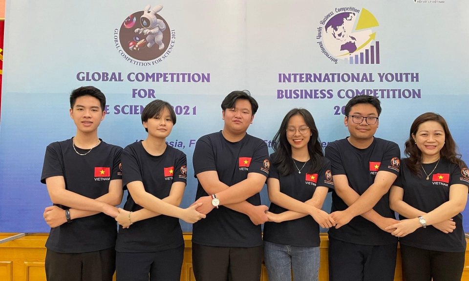 Trường THPT Chuyên Hạ Long giành huy chương đồng tại Kỳ thi Quốc tế về khoa học đời sống
