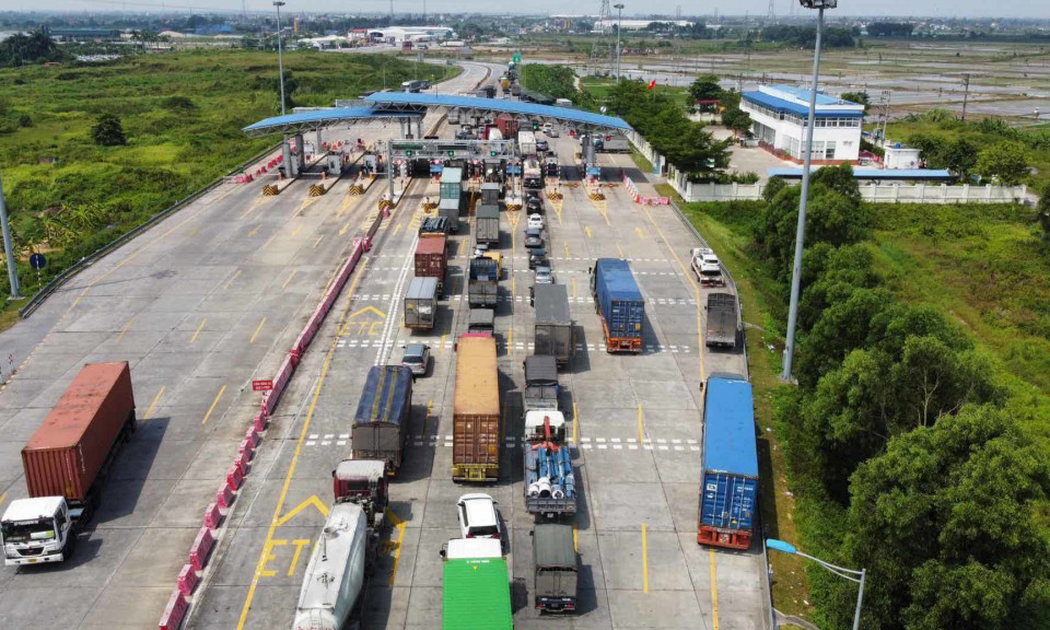 Không dán thẻ thu phí tự động, ô tô không được đi vào đường cao tốc?