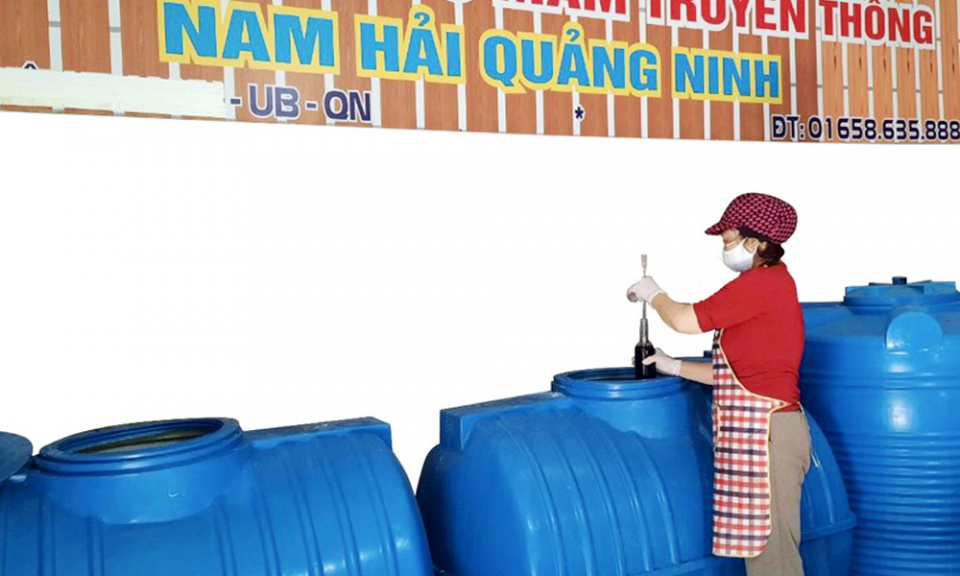 Nước mắm truyền thống Nam Hải