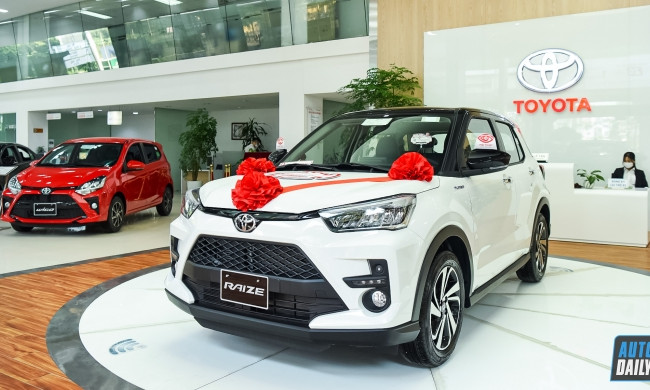 Tuyệt tác SUV đô thị Toyota Raize 2021 về đại lý: Giá chỉ 527 triệu, công nghệ 'lấn át' Kia Sonet