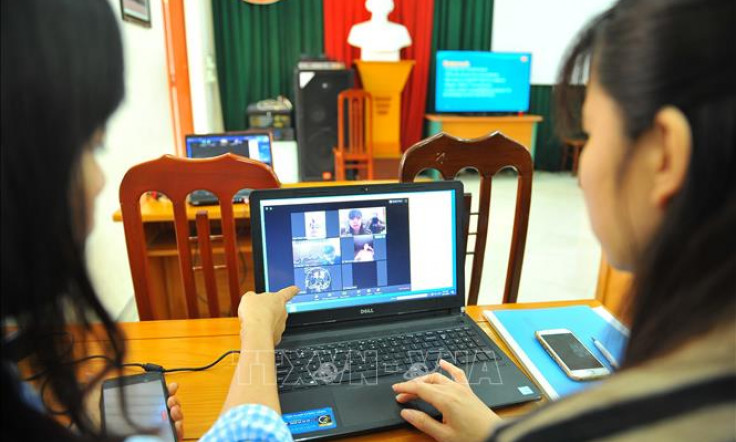 Cả nước có 407 quận, huyện, thị xã đang dạy học trực tuyến 