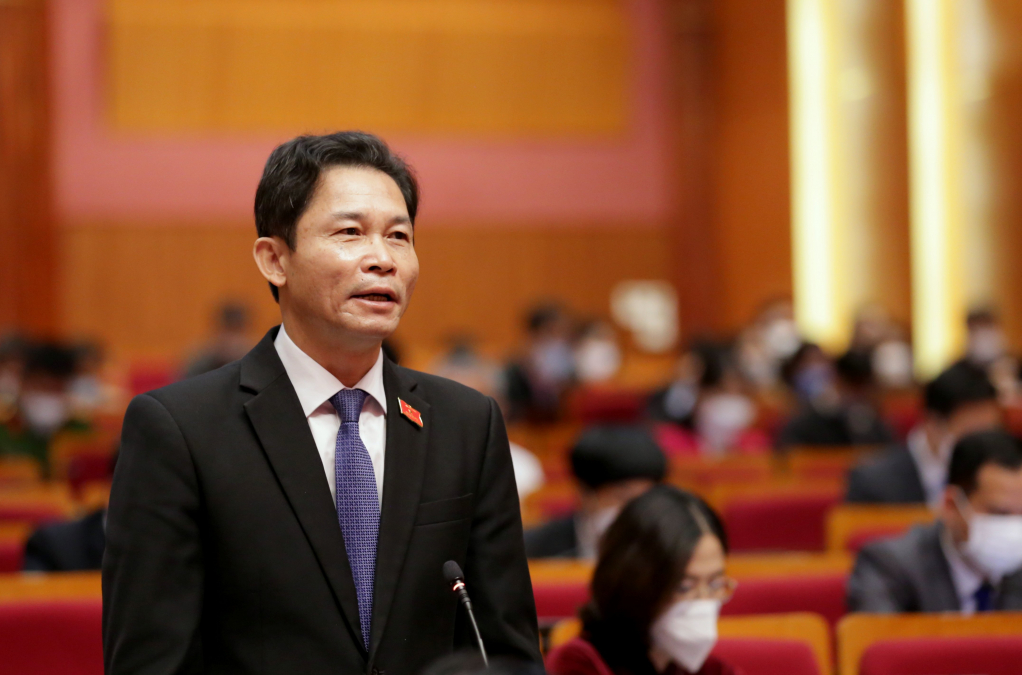 Đại biểu Hồ Văn Vịnh, Tổ đại biểu TX Quảng Yên.