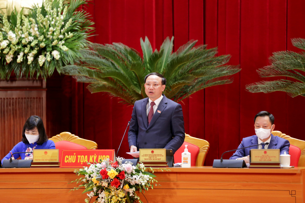 Bí Thư Tỉnh ủy, Chủ tịch HĐND tỉnh Nguyễn Xuân Ký kết luận phần chất vấn về vấn đề biên chế.