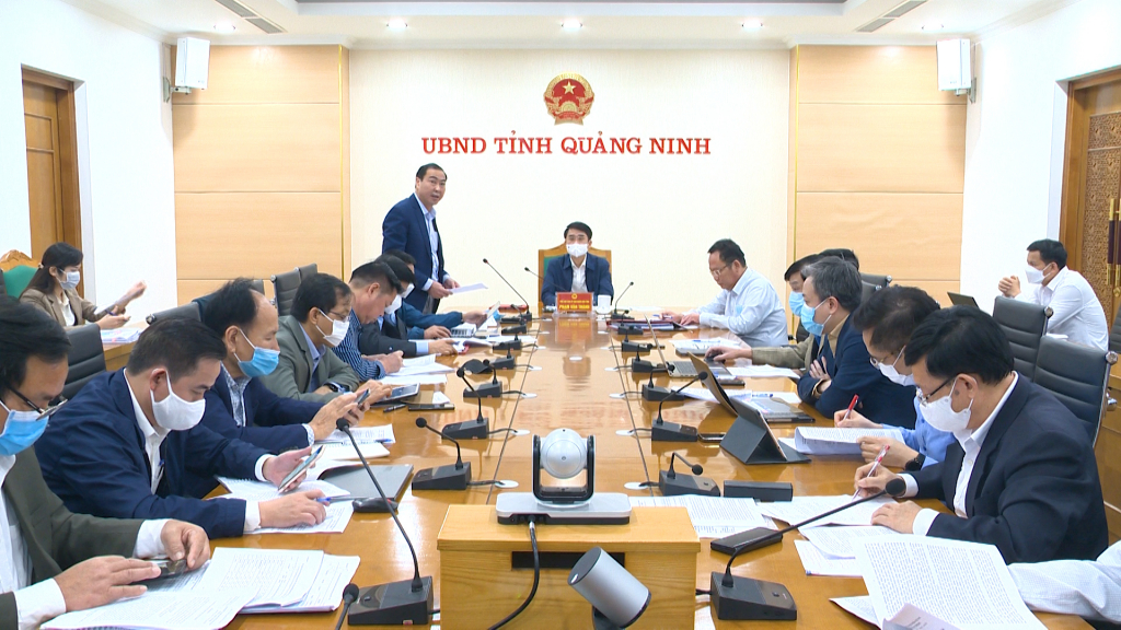 Lãnh đạo Sở NN & PTNT trình bày kế hoạch cơ cấu lại ngành Nông nghiệp và Phát triển nông thôn tỉnh Quảng Ninh, giai đoạn 2021 – 2025. 