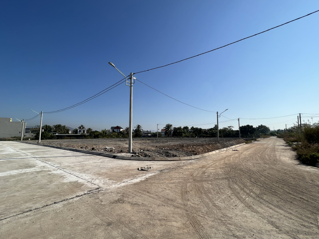 Dự kiến cuối tháng 12/2021 này, Quảng Yên sẽ tổ chức đấu giá đất Khu Dân cư thôn 1, xã Hiệp Hòa. 