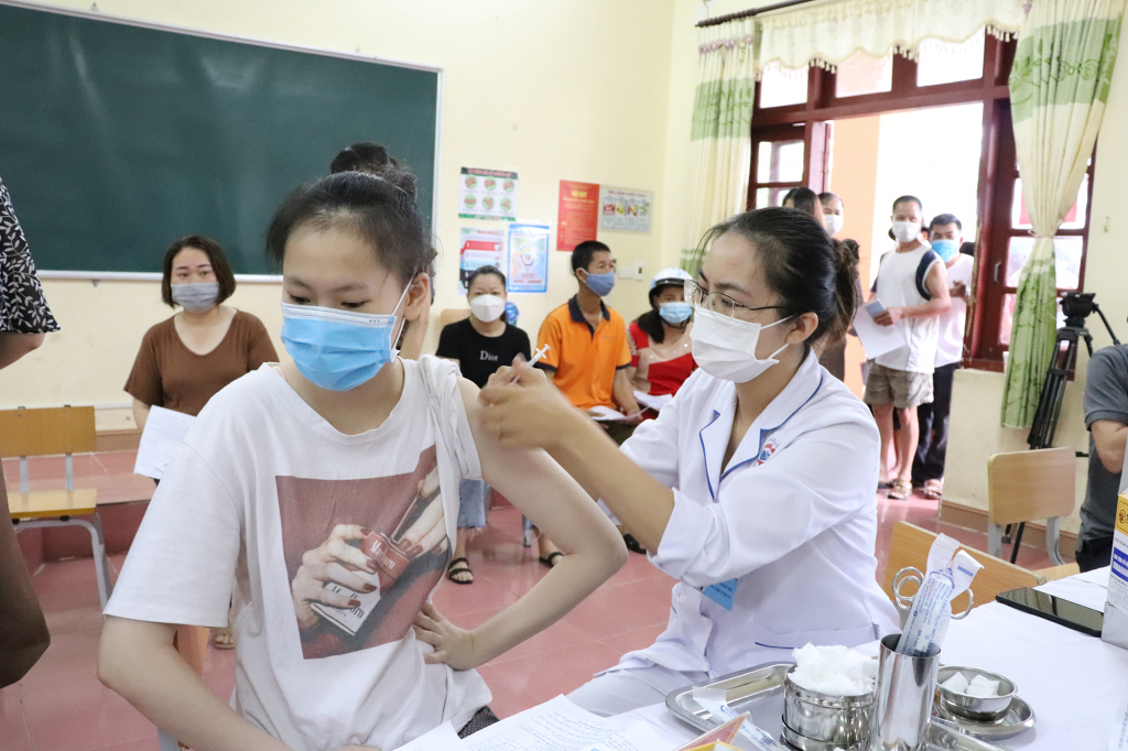 Quảng Ninh đang chuẩn bị điều kiện tốt nhất triển khai tiêm mũi 3 vắc xin phòng Covid-19 cho người dân.