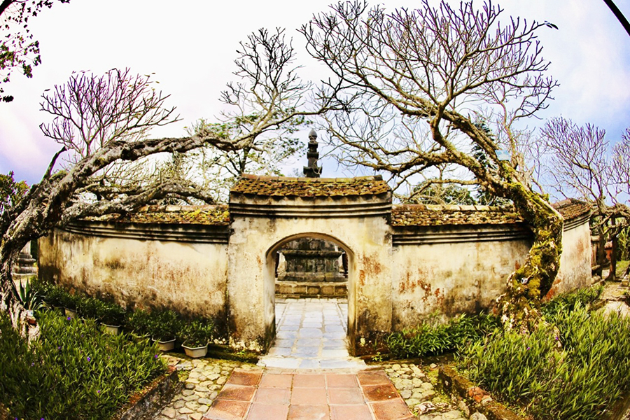 Vườn tháp Yên Tử, nơi lưu giữ hồn cốt các vị thiền sư tu hành đắc đạo tại Yên Tử.