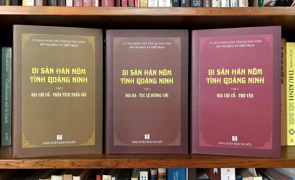 Thần tích, thần sắc và sắc phong được đề cập trong tập 1, bộ sách Di sản Hán Nôm tỉnh Quảng Ninh.