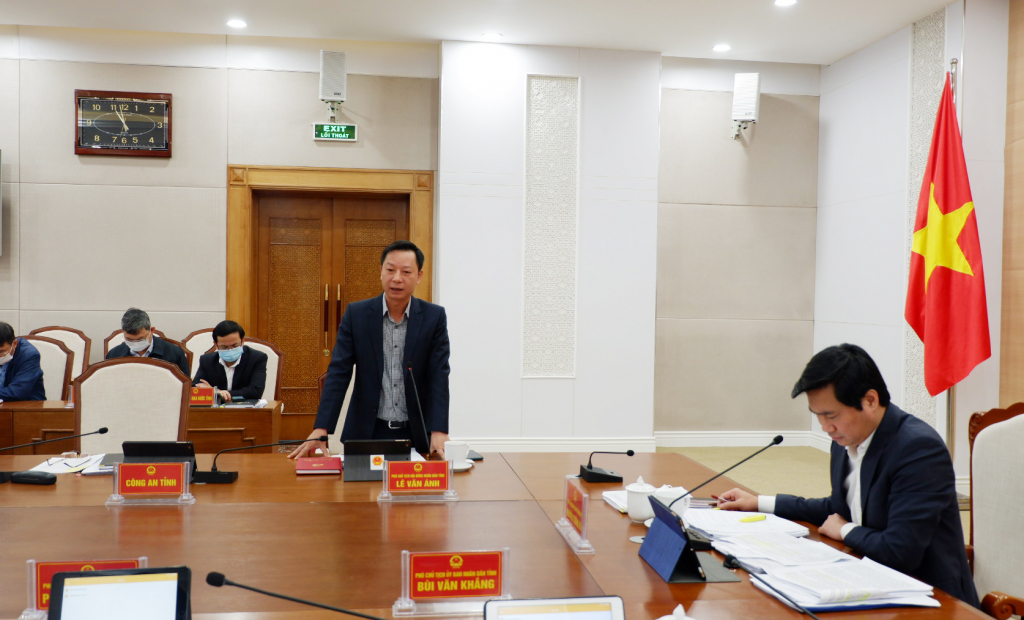 Phó Chủ tịch UBND tỉnh Phạm Văn Ánh đề nghị UBND tỉnh cần tiếp tục nghiên cứu, đánh giá, điều chỉnh một số chỉ tiêu năm 2022.