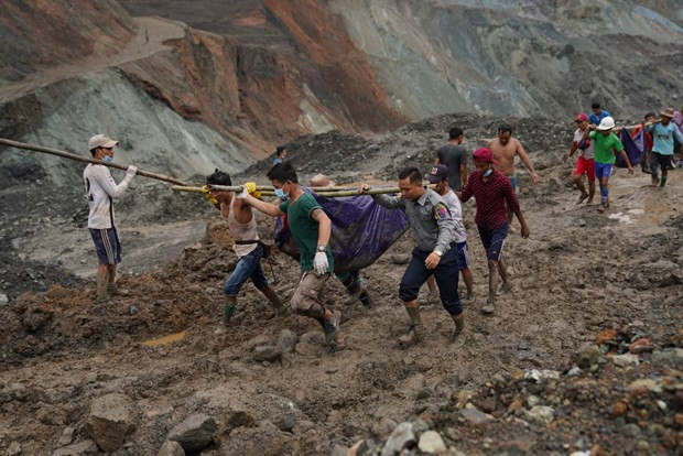 Myanmar: Lo dat nghiem trong tai mo ngoc, it nhat 80 nguoi mat tich hinh anh 1