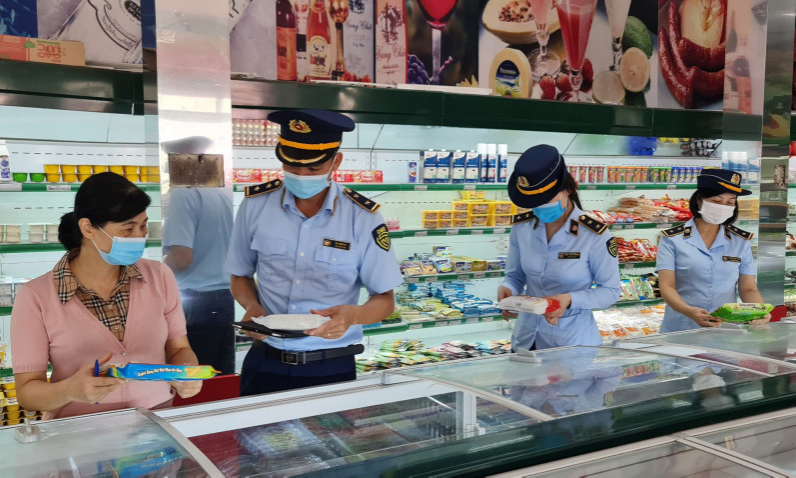  Tăng cường kiểm tra, xử lý kinh doanh hàng giả 