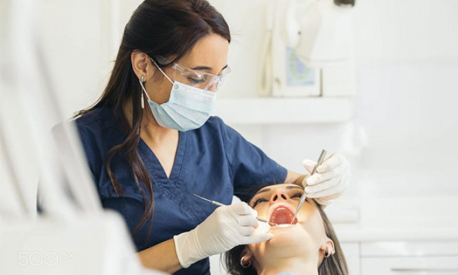 Dấu hiệu trên lưỡi cảnh báo bệnh tiềm ẩn, trong đó có Covid-19