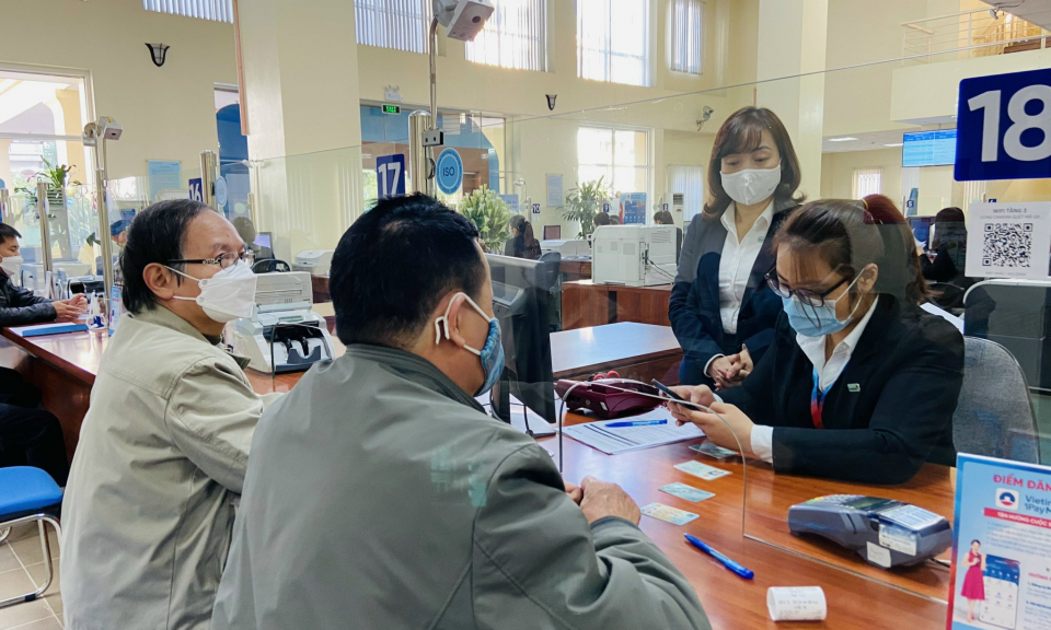 Ngân hàng đẩy nhanh chuyển đổi thẻ ATM công nghệ từ sang thẻ chip