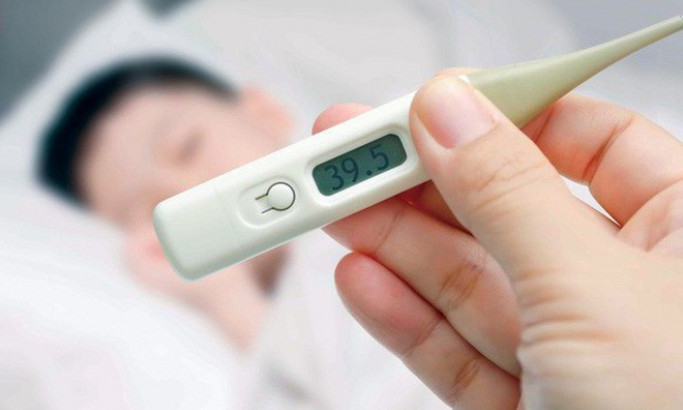 Cảnh giác với những cơn sốt kéo dài không rõ nguyên nhân ở trẻ