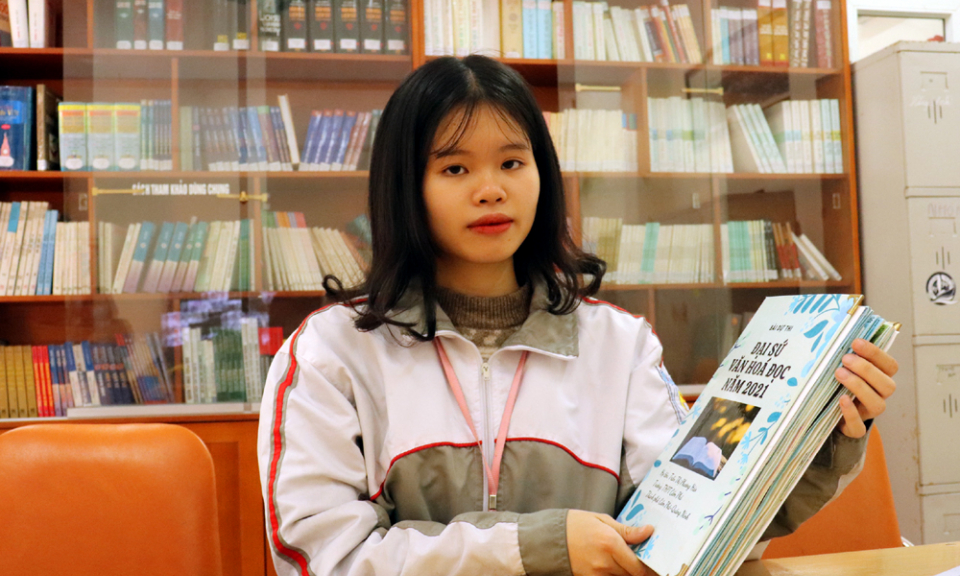 "Đọc sách nuôi dưỡng tâm hồn, nâng cao khả năng sáng tạo..." 