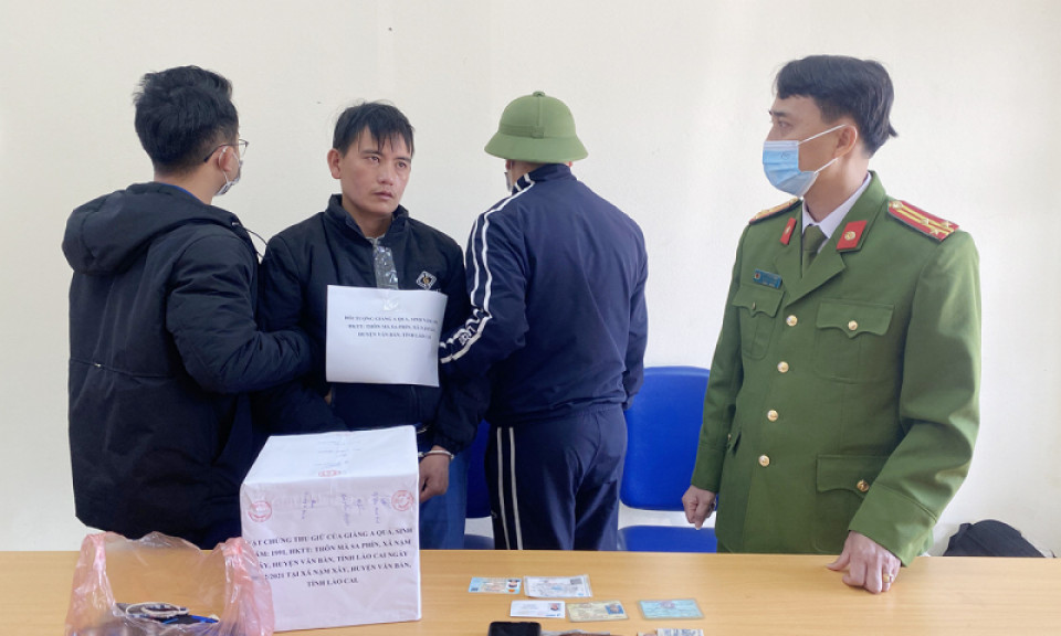 Nhận “ship” 2 bánh heroin để lấy 10 triệu đồng