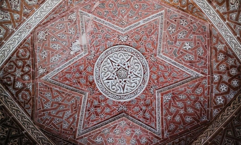 Lạc vào những cung điện và thánh địa tuyệt đẹp của Iran