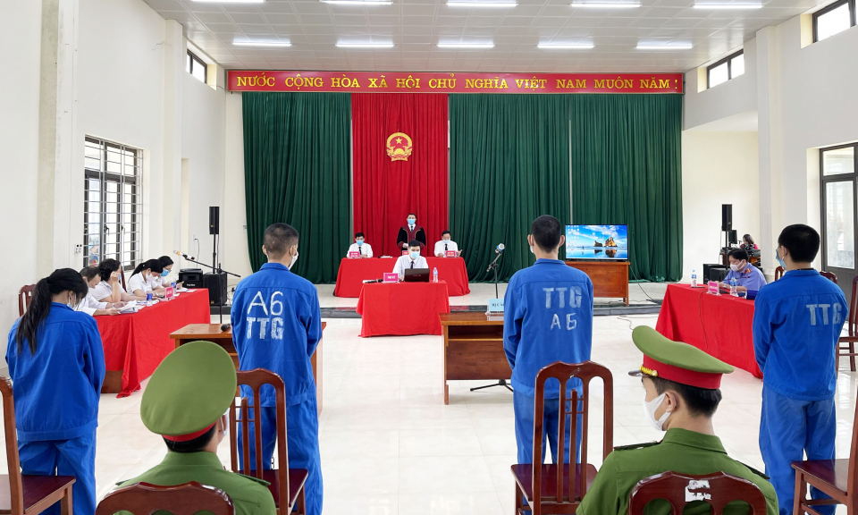 Bản án nghiêm khắc cho những kẻ phạm tội tổ chức xuất nhập cảnh trái phép