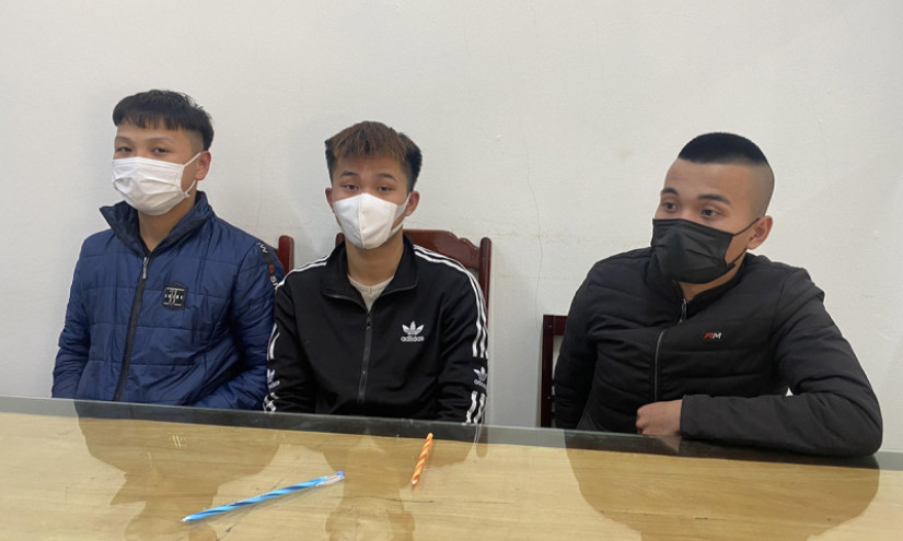 Mâu thuẫn dùng dao đâm người cùng thôn trọng thương