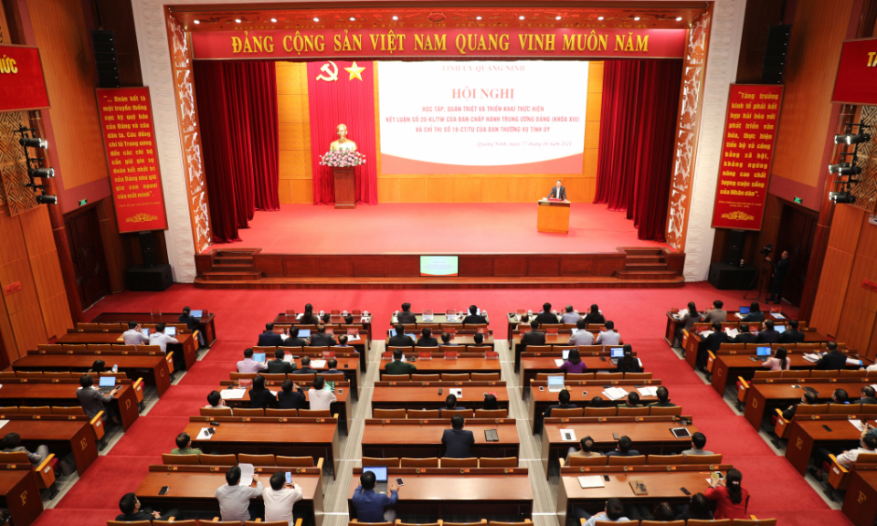 Nâng cao chất lượng nghiên cứu, học tập lý luận chính trị