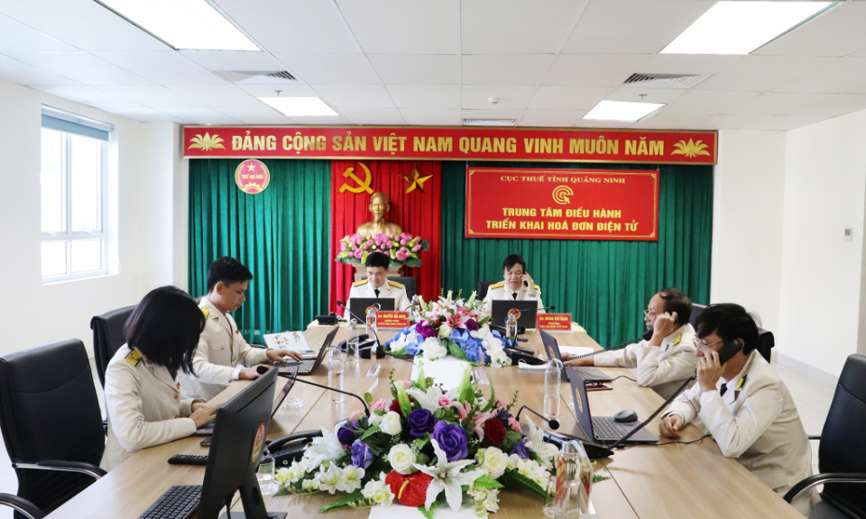 Quang Ninh speeds up the application of e-invoices 