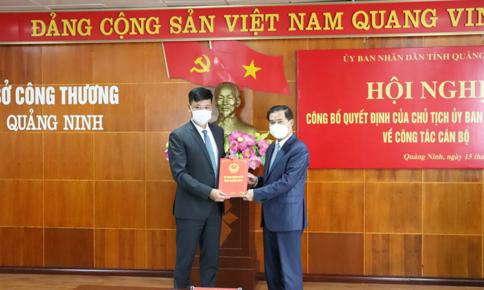 Trao quyết định bổ nhiệm Phó Giám đốc Sở Công Thương