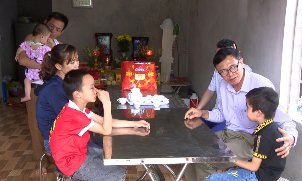 Đồng hành cùng người khuyết tật và trẻ mồ côi