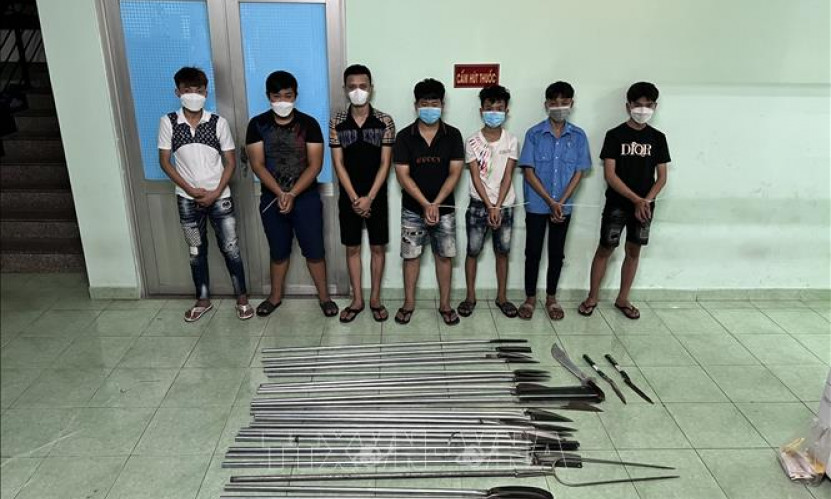 Bắt giữ 9 thanh, thiếu niên gây thương tích trong quán cà phê