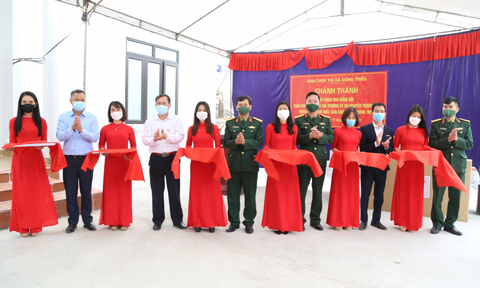 Ban CHQS TX Đông Triều: Khánh thành, bàn giao “Nhà đồng đội” tặng quân nhân có hoàn cảnh khó khăn