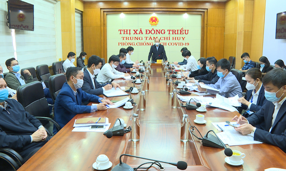 Trưởng Ban Nội chính Tỉnh uỷ kiểm tra công tác chống dịch tại TX Đông Triều và Quảng Yên