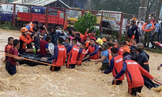 Ít nhất 12 người thiệt mạng sau khi bão Rai đổ bộ vào Philippines
