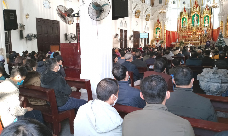 Nhà thờ Cẩm Phả đón giáng sinh đảm bảo phòng chống dịch
