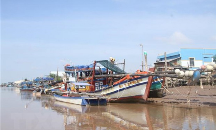 Bão số 9 di chuyển theo hướng Bắc Đông Bắc và suy yếu dần