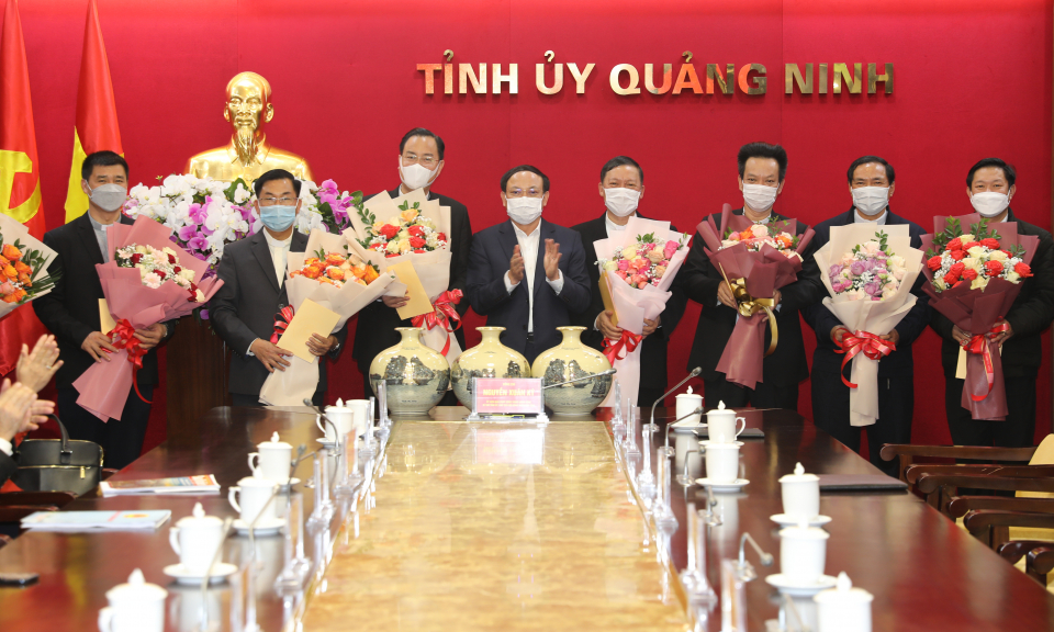 Bí Thư Tỉnh ủy gặp mặt các Linh mục nhân dịp Giáng sinh