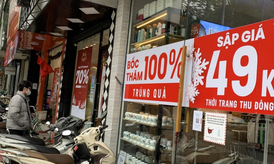 Gần Tết, tỉnh táo với giảm giá, khuyến mại “ảo”