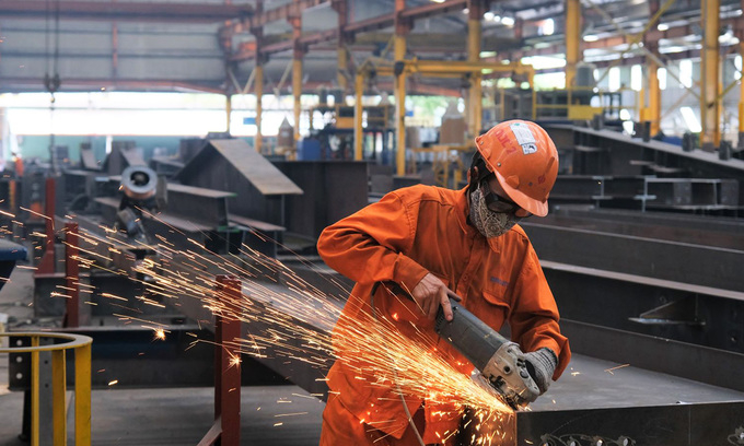 Year that was: How Vietnam’s businesses survived historic difficulties