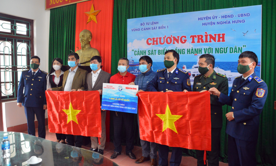 Ấm lòng ngư dân Nam Định