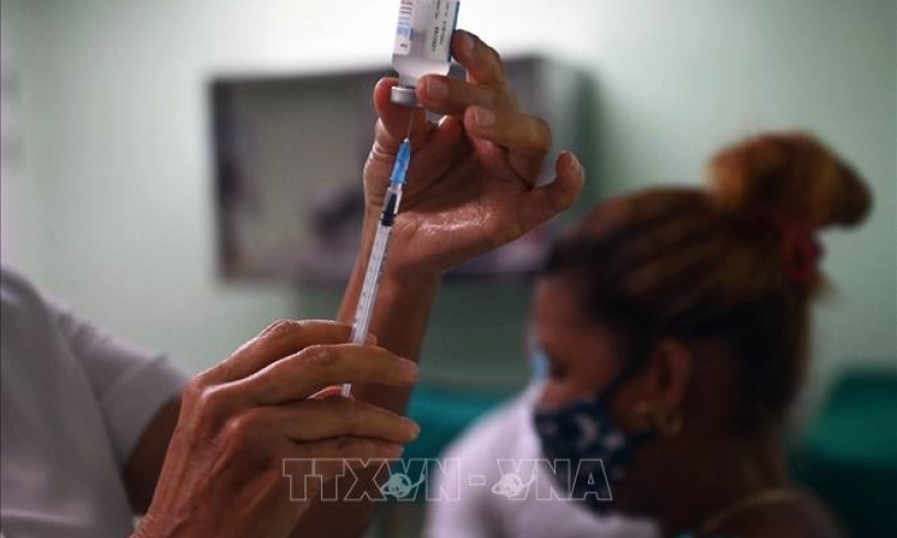 Cuba chuẩn bị ra mắt vaccine ngừa COVID-19 dạng xịt