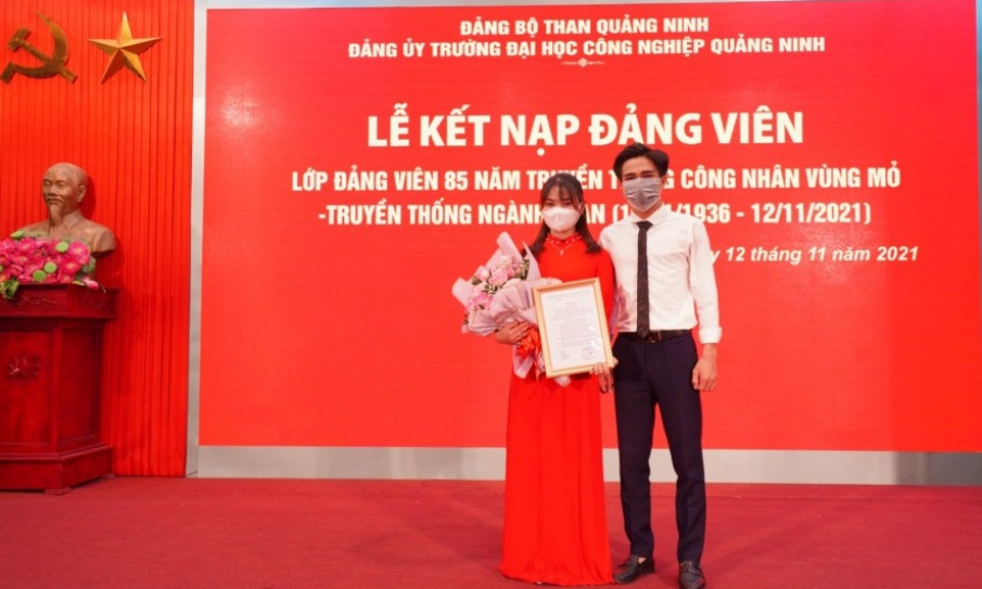 Quảng Ninh có 2 sinh viên đạt danh hiệu “Sinh viên 5 tốt” cấp Trung ương và giải thưởng “Sao tháng Giêng” năm 2021
