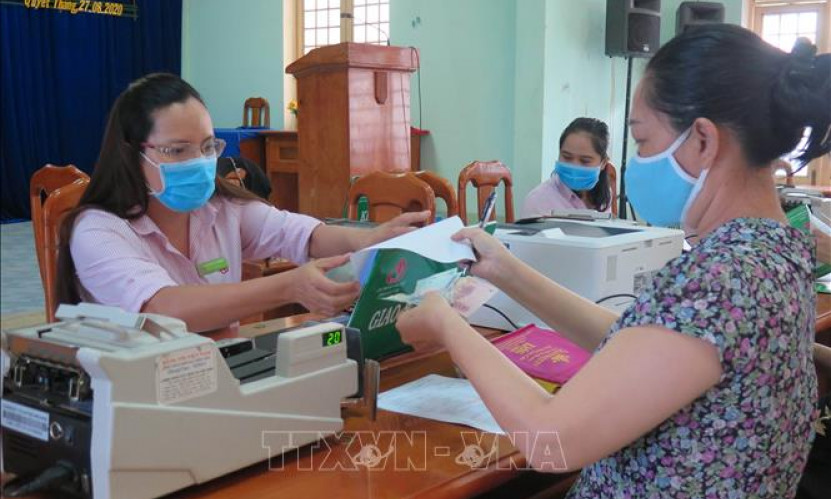 Từ năm 2022, thu nhập bao nhiêu ở nông thôn thì được xếp là hộ nghèo, cận nghèo?