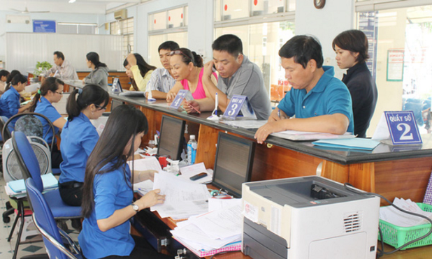 Điều kiện nghỉ hưu do tinh giản biên chế mà không bị trừ lương