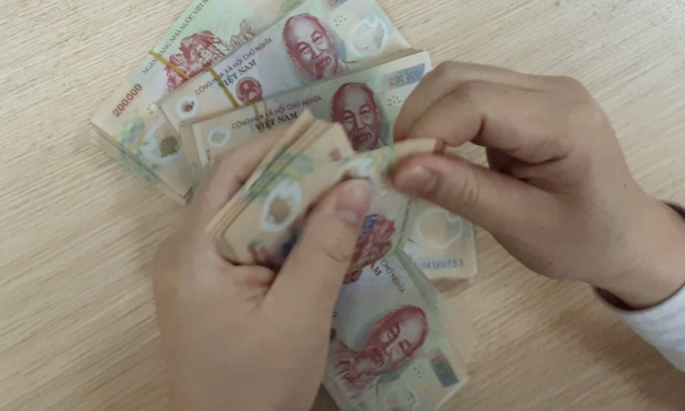 Những lưu ý về lương, thưởng Tết người lao động nên biết 