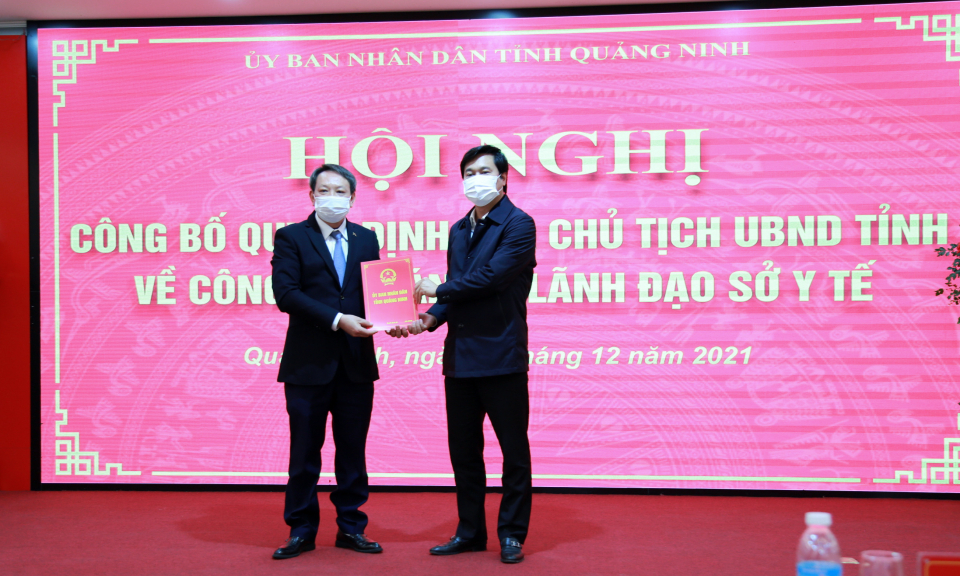 Công bố quyết định của UBND tỉnh về công tác cán bộ lãnh đạo Sở Y tế